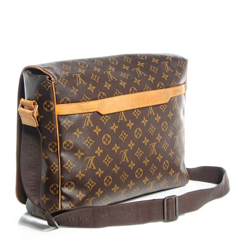 louis vuitton womens messenger bag|louis vuitton large messenger bag.